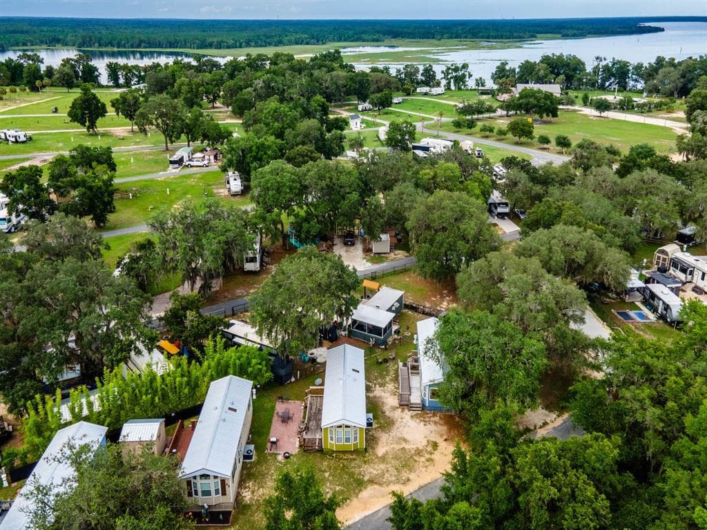 15991 NE 243RD PLACE ROAD # 32, FORT MC COY, FL 32134