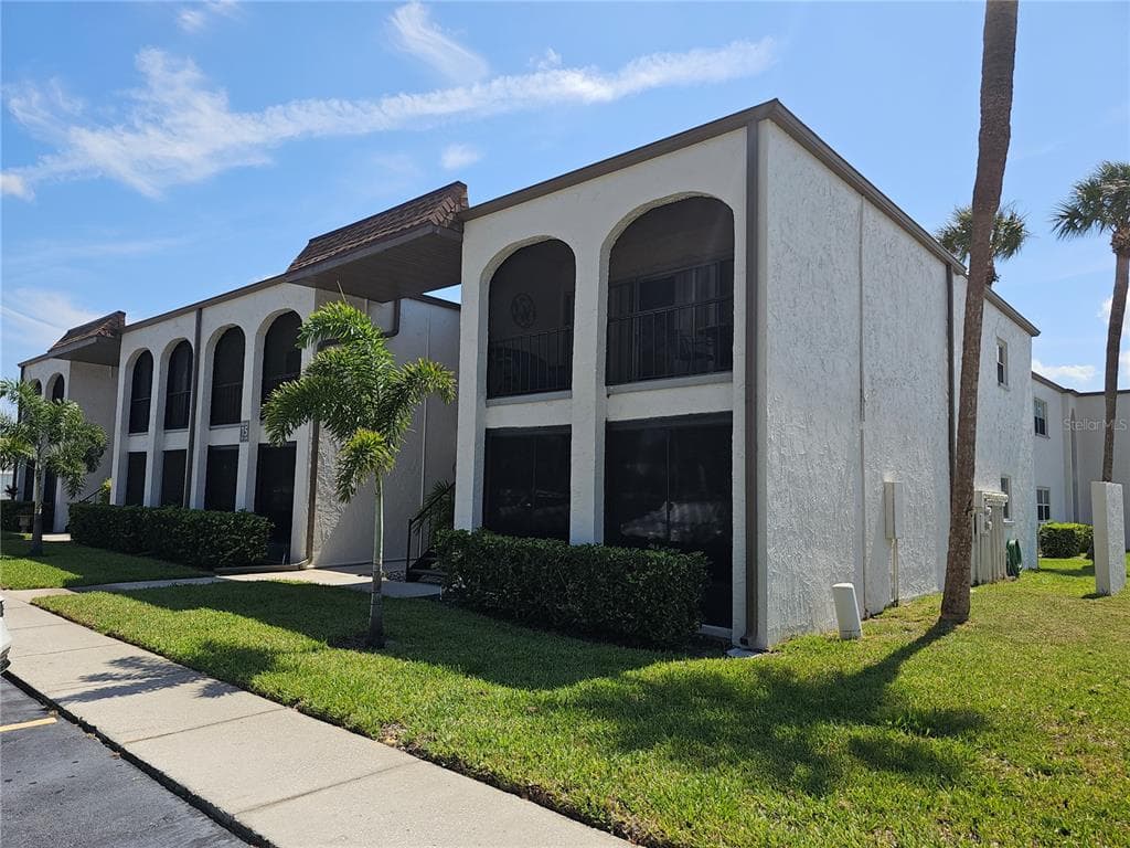 7701 STARKEY ROAD # 708, SEMINOLE, FL 33777