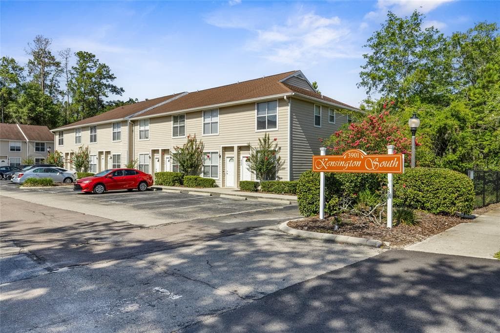3901 SW 20TH AVENUE # 806, GAINESVILLE, FL 32607