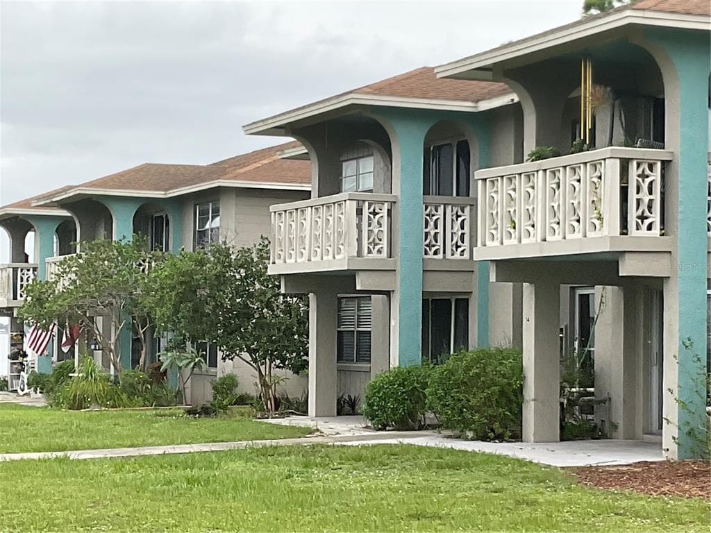 1011 LAKEVIEW DRIVE, SEBRING, FL 33870
