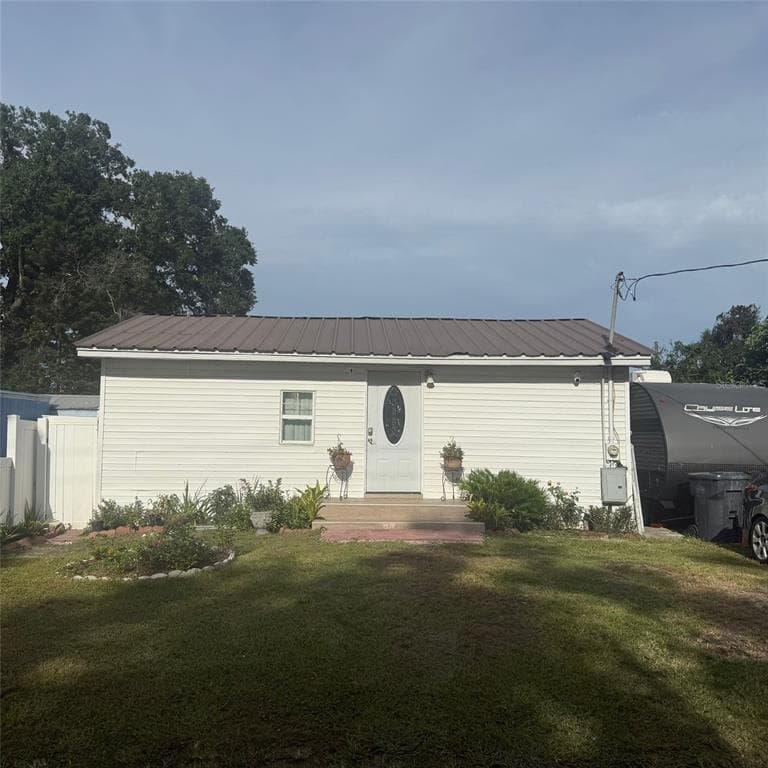 10004 ETHEL STREET, GIBSONTON, FL 33534