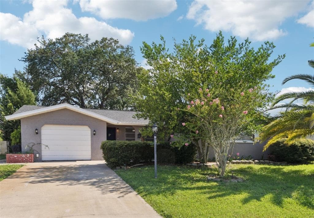 7102 CHERRY LAUREL DRIVE, PORT RICHEY, FL 34668