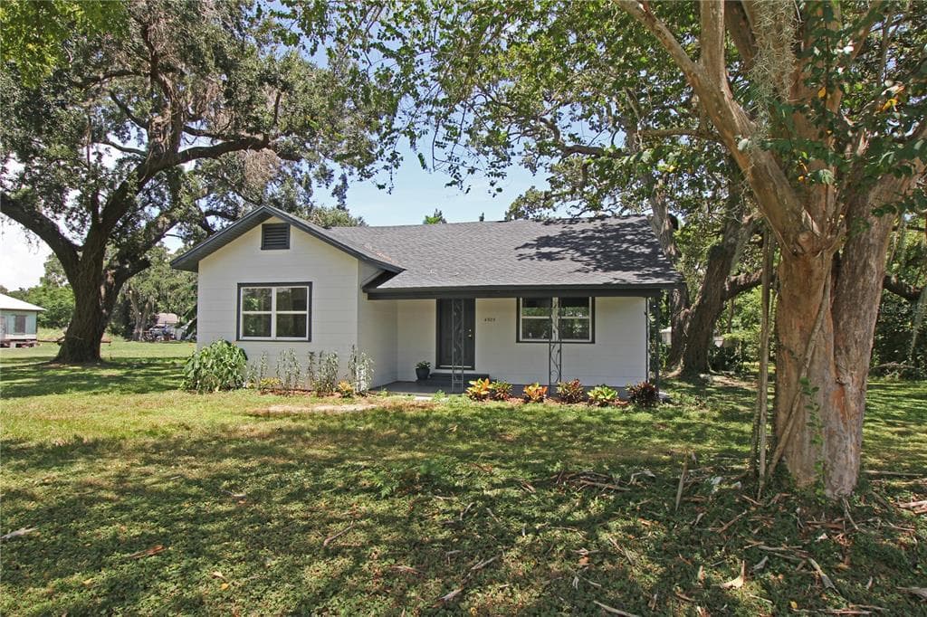 4925 MAGNOLIA AVENUE, MULBERRY, FL 33860