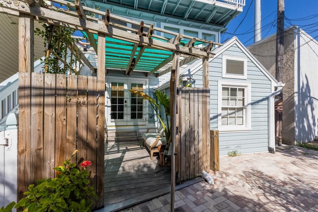 370 E RAILROAD AVENUE # 1, BOCA GRANDE, FL 33921