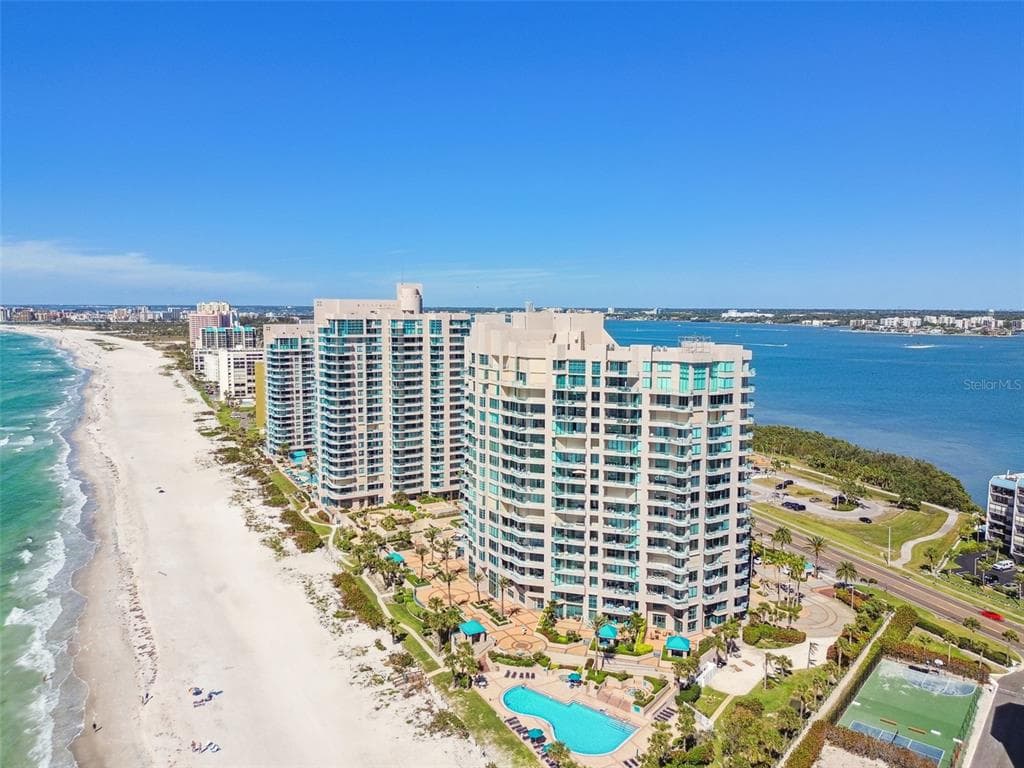1560 GULF BOULEVARD # 306, CLEARWATER BEACH, FL 33767