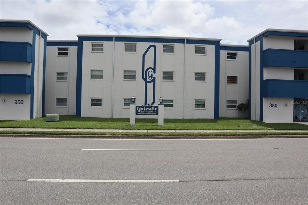 350 79TH AVENUE N # 236, ST PETERSBURG, FL 33702
