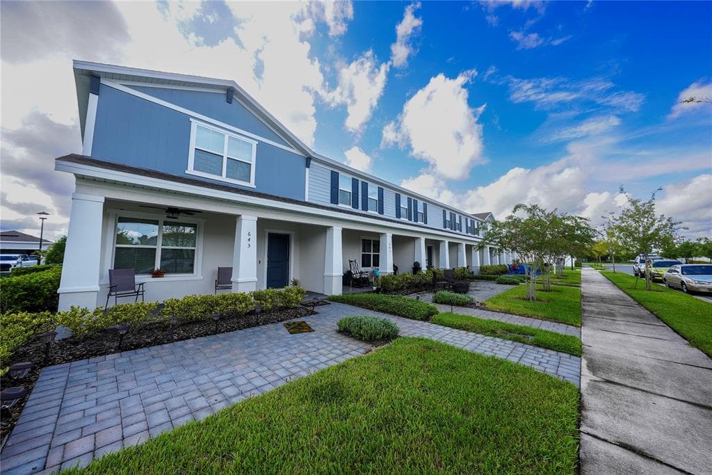 643 BELGROVE STREET, DEBARY, FL 32713