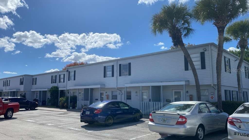 1820 AMBERLY AVENUE # T10, ORLANDO, FL 32822