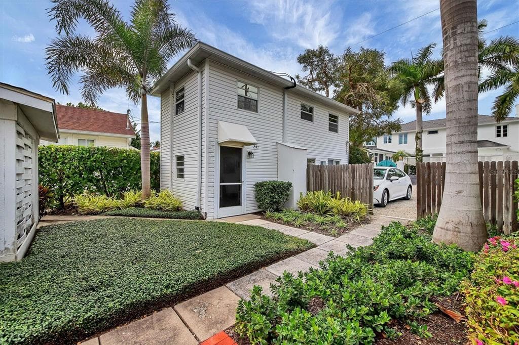 241 GILCHRIST AVENUE # F, BOCA GRANDE, FL 33921