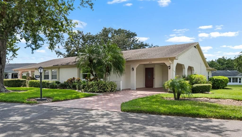 2109 HARLESTON PLACE # 2109, SUN CITY CENTER, FL 33573
