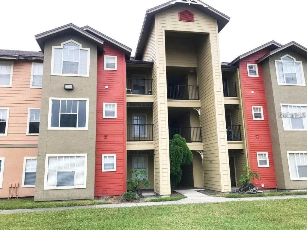 2209 ANTIGUA PLACE # 827, KISSIMMEE, FL 34741