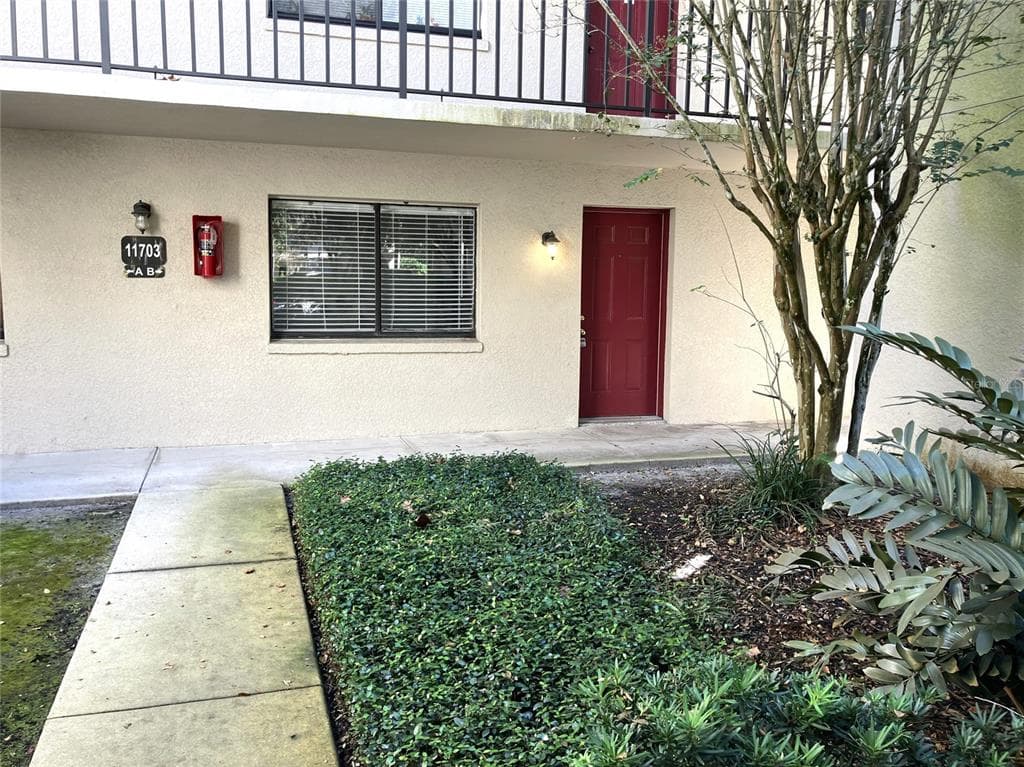 11703 RAINTREE VILLAGE BOULEVARD # B, TEMPLE TERRACE, FL 33617
