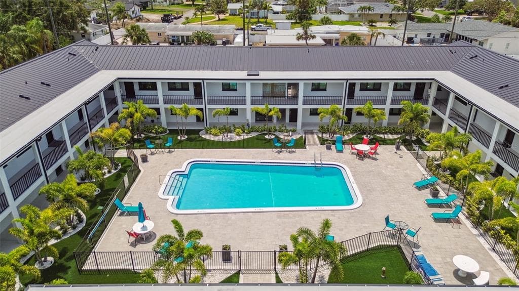 2942 W BAY DRIVE # 24, BELLEAIR BLUFFS, FL 33770