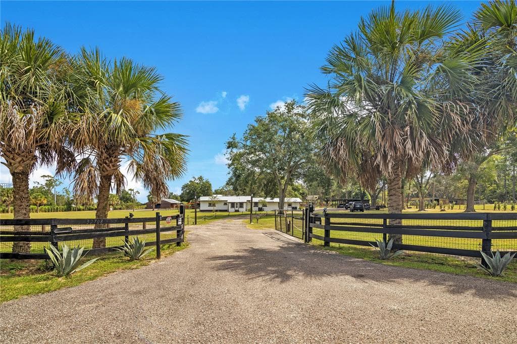 32708 GERE LANE, SORRENTO, FL 32776