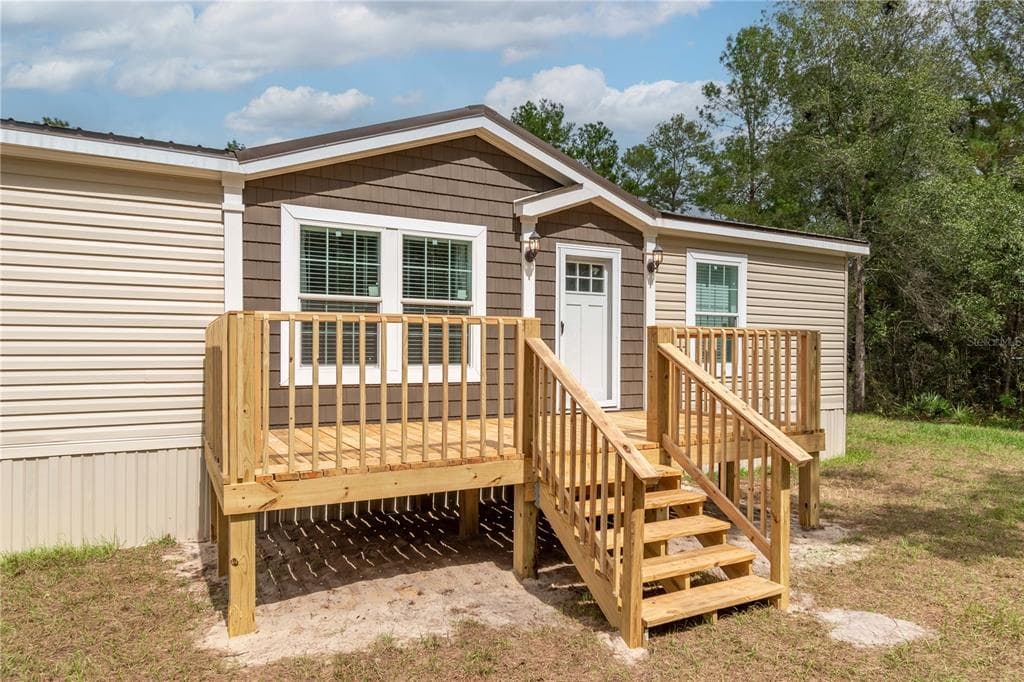 10865 NE 220TH STREET, FORT MC COY, FL 32134