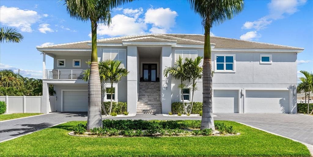 107 12TH STREET, BELLEAIR BEACH, FL 33786