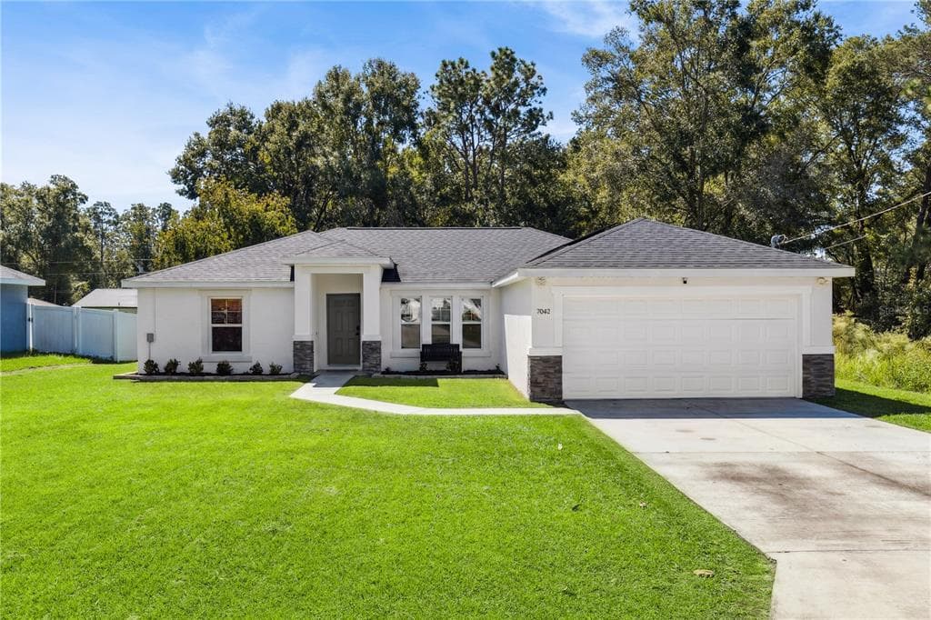 7042 SE 122ND LANE, BELLEVIEW, FL 34420