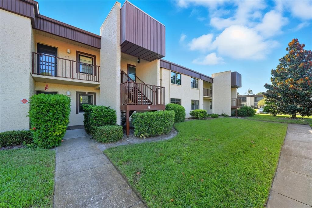 2400 WINDING CREEK BOULEVARD # 9-202, CLEARWATER, FL 33761