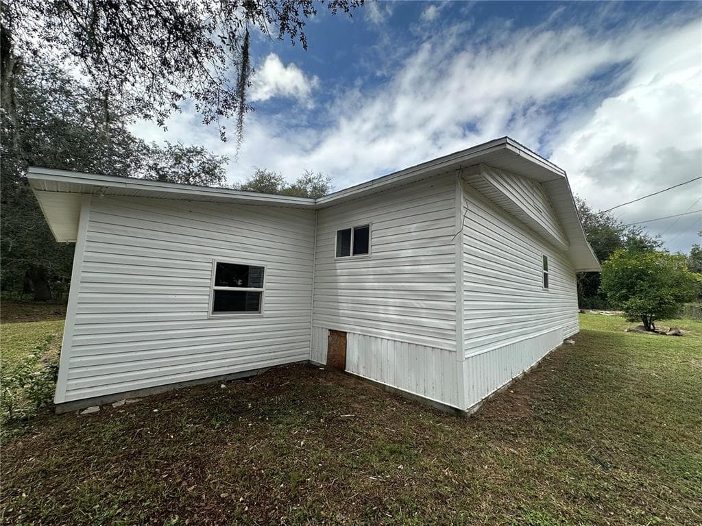 17405 NE 38TH LANE ROAD, SILVER SPRINGS, FL 34488