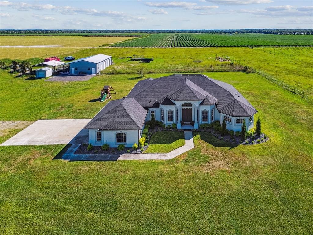 15639 SETH COUNTRY LANE, WIMAUMA, FL 33598