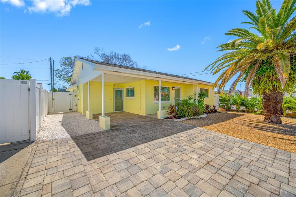 340 79TH AVENUE, ST PETE BEACH, FL 33706