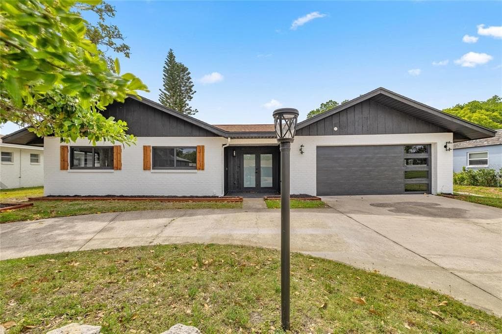 1218 SE 4TH AVENUE, CRYSTAL RIVER, FL 34429