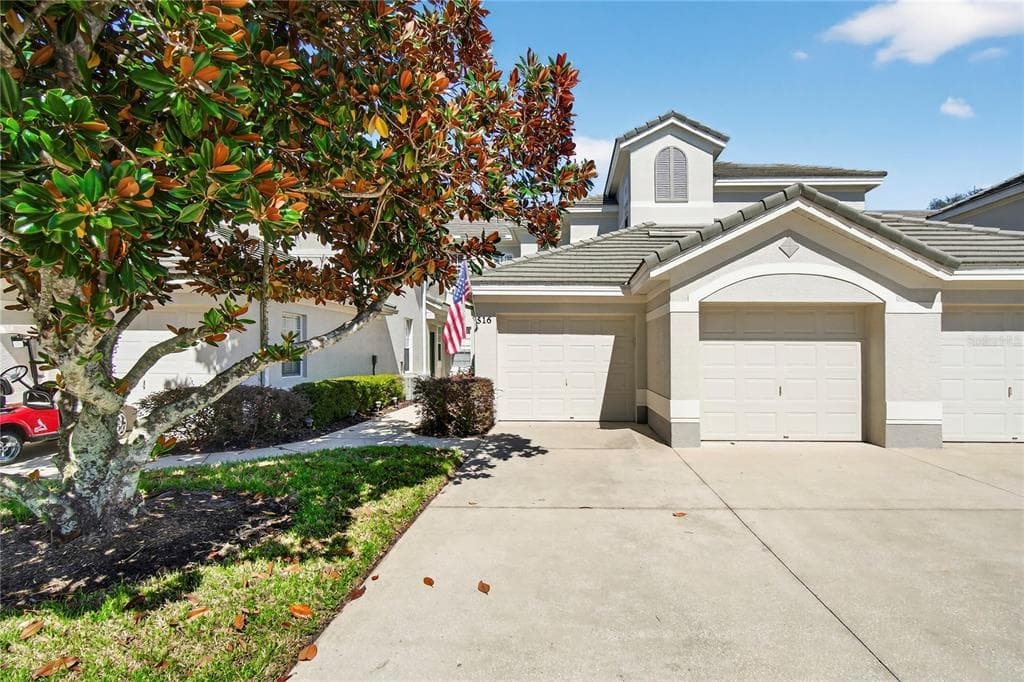 516 GRASSLANDS VILLAGE CIRCLE, LAKELAND, FL 33803