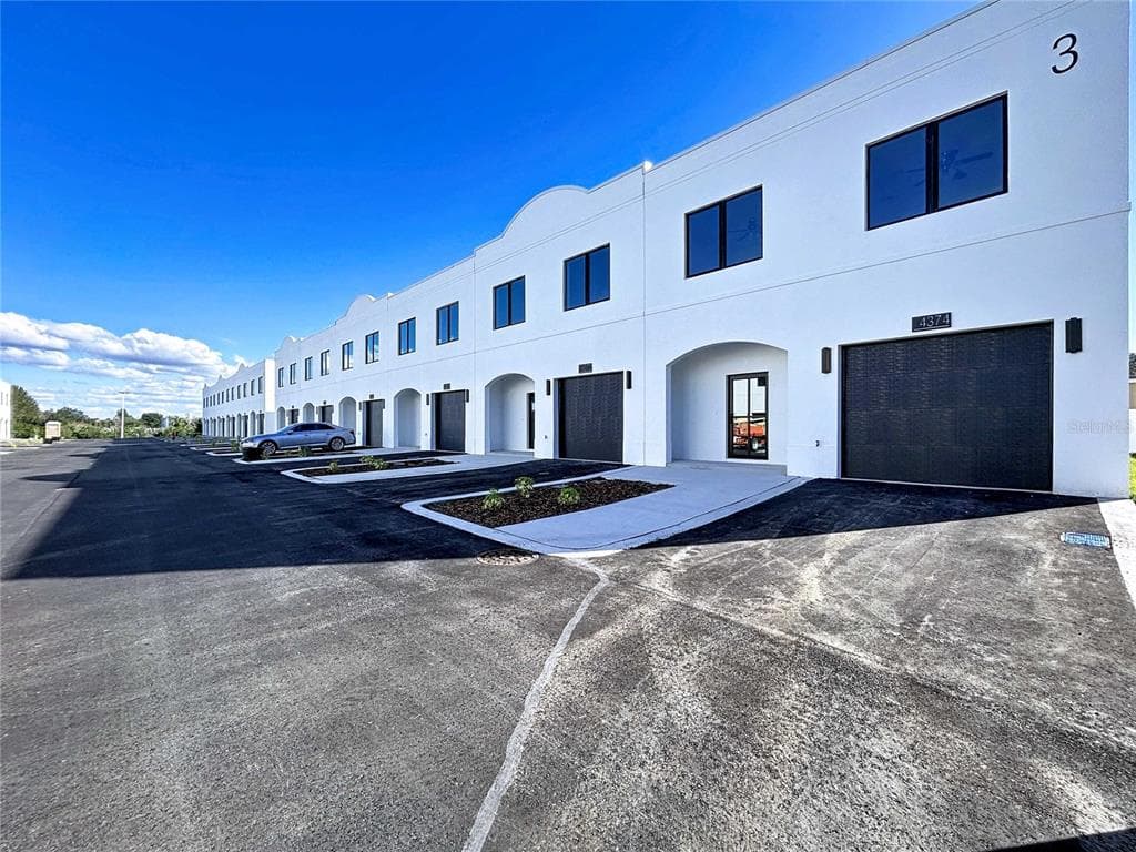4368 CAMBIO GARDENS COURT, TAMPA, FL 33610