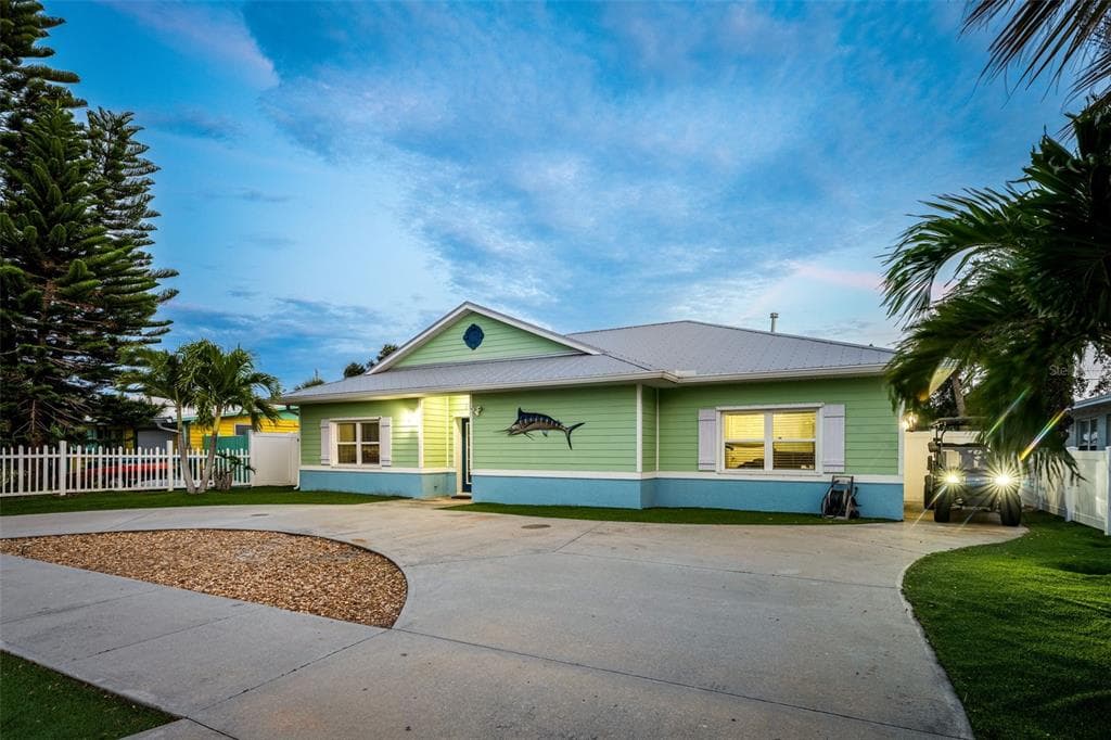 303 HARRISON AVENUE, CAPE CANAVERAL, FL 32920