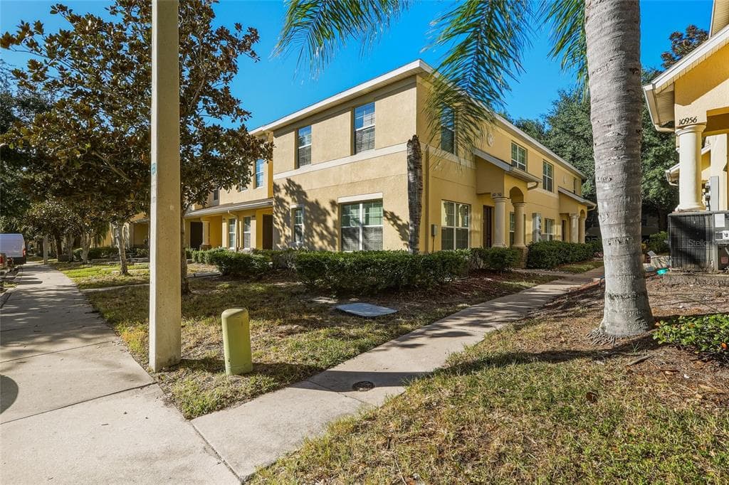 10952 KEYS GATE DRIVE, RIVERVIEW, FL 33579