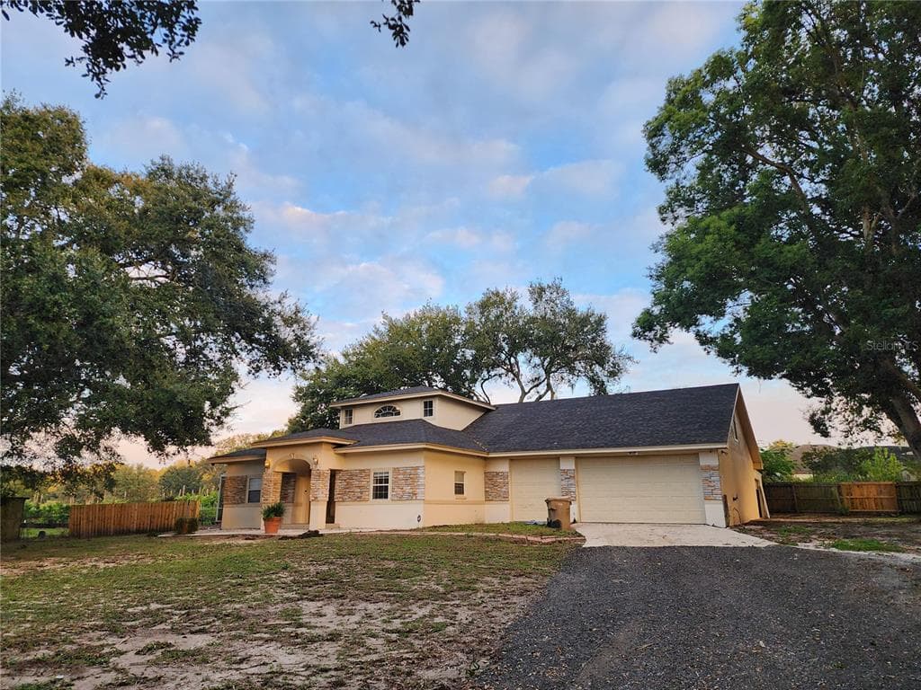 24247 WOLF BRANCH ROAD, SORRENTO, FL 32776