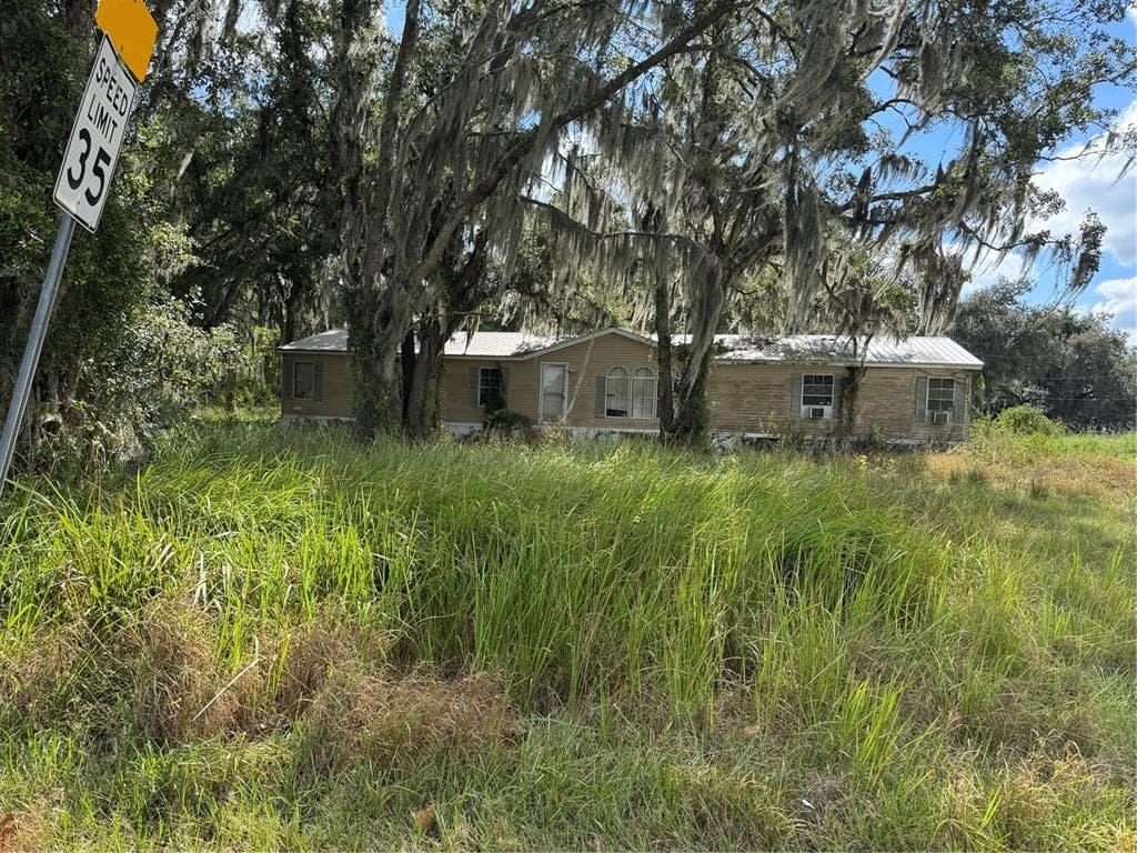3721 PORTER ROAD, LITHIA, FL 33547