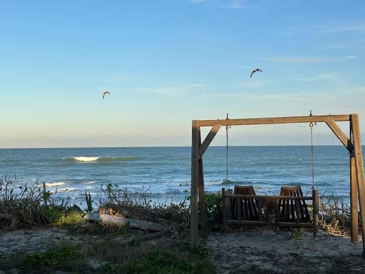 5 PARK AVENUE, SATELLITE BEACH, FL 32937