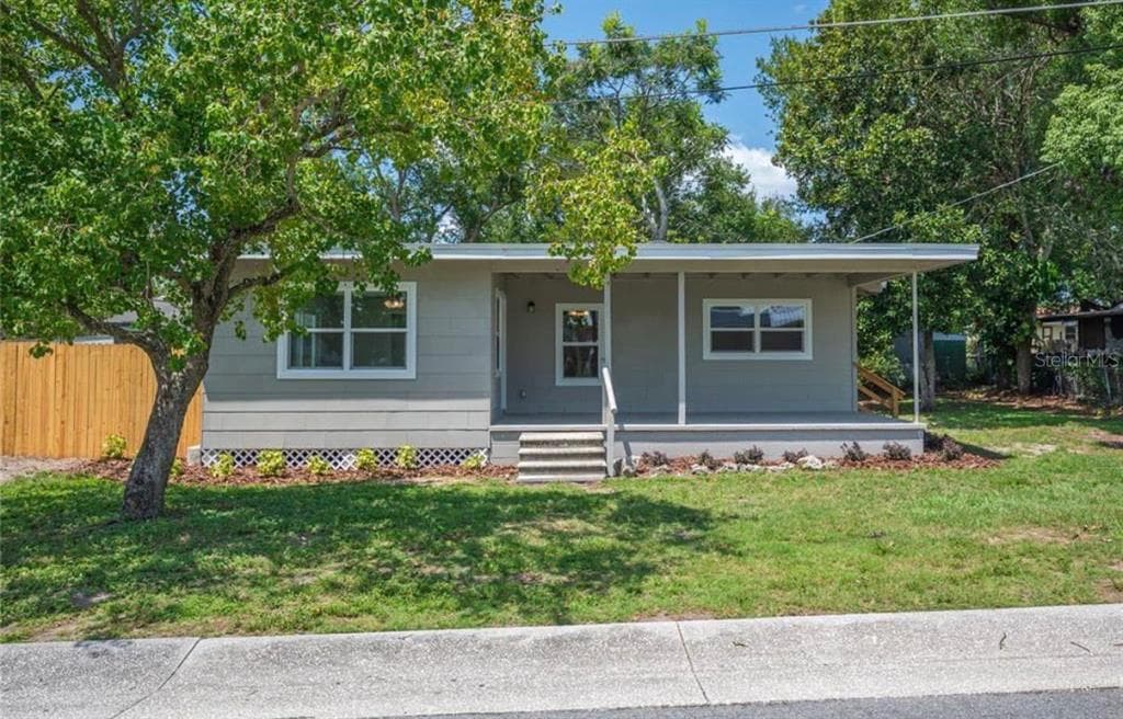 1065 N 10TH STREET, EAGLE LAKE, FL 33839