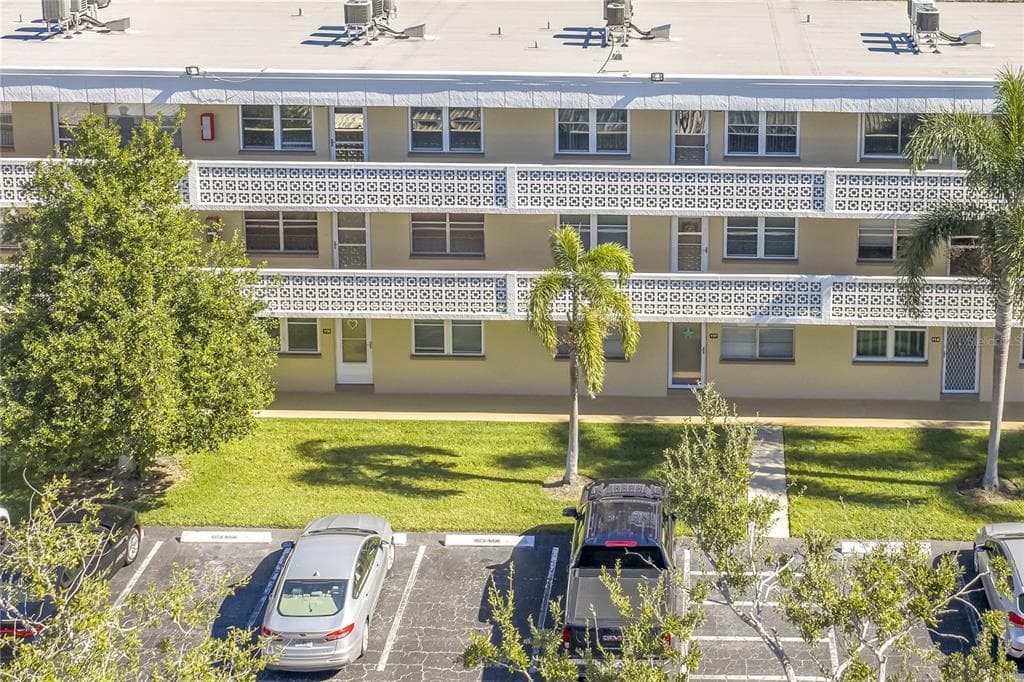 5095 BAY STREET NE # 317, ST PETERSBURG, FL 33703