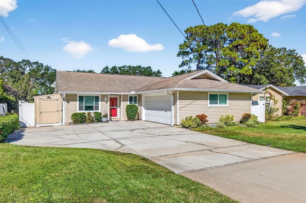 2366 PEMBROOK DRIVE, CLEARWATER, FL 33764