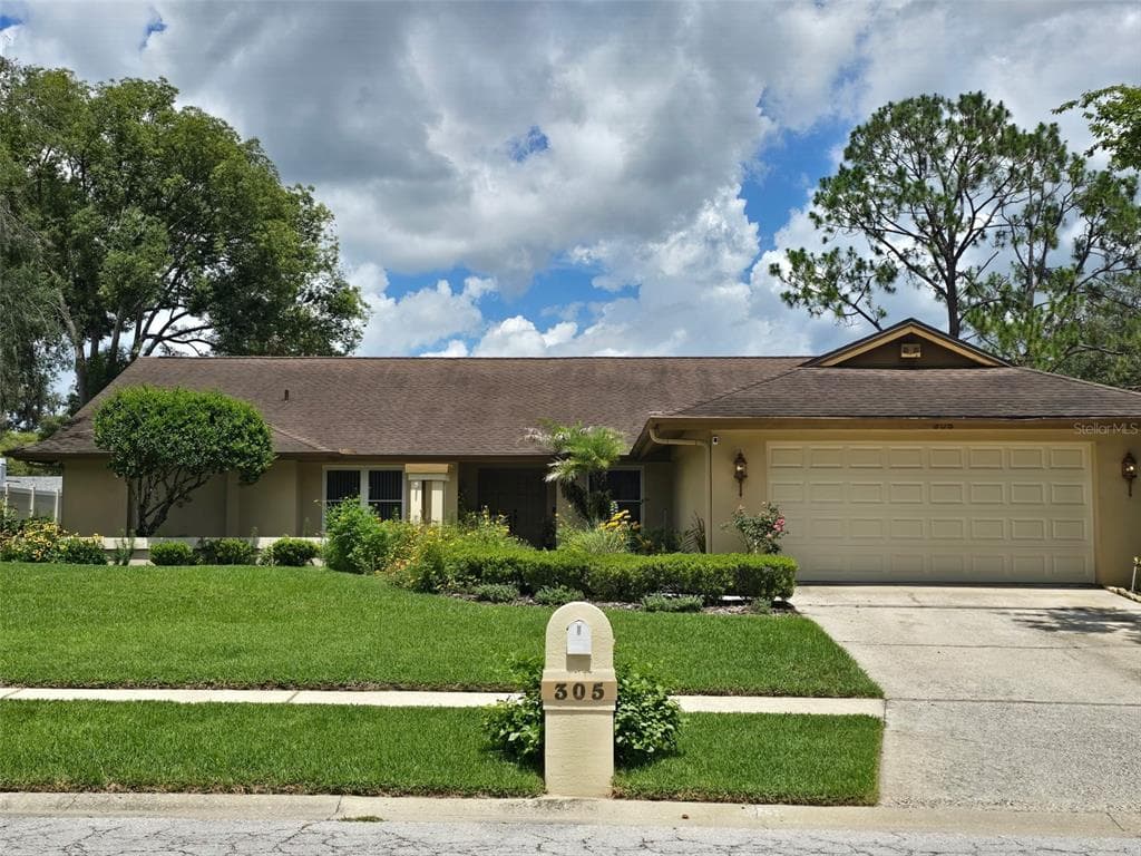 305 RUNNING HORSE ROAD, SEFFNER, FL 33584
