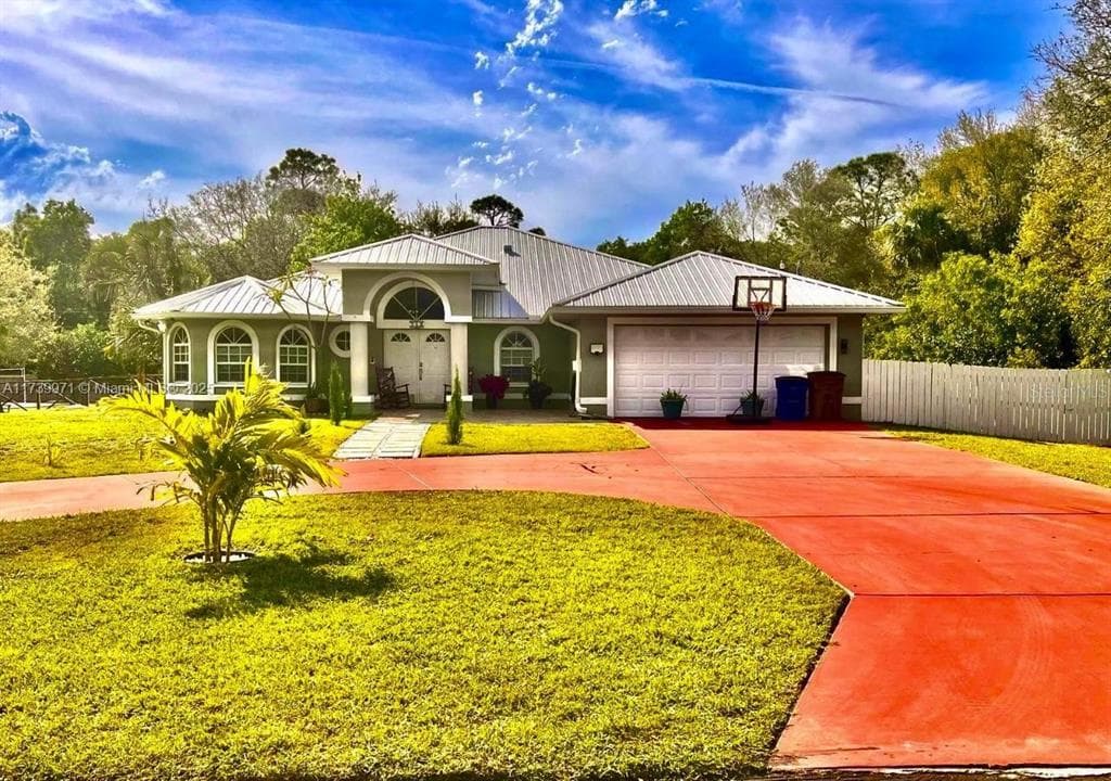 713 5TH AVENUE, LEHIGH ACRES, FL 33972
