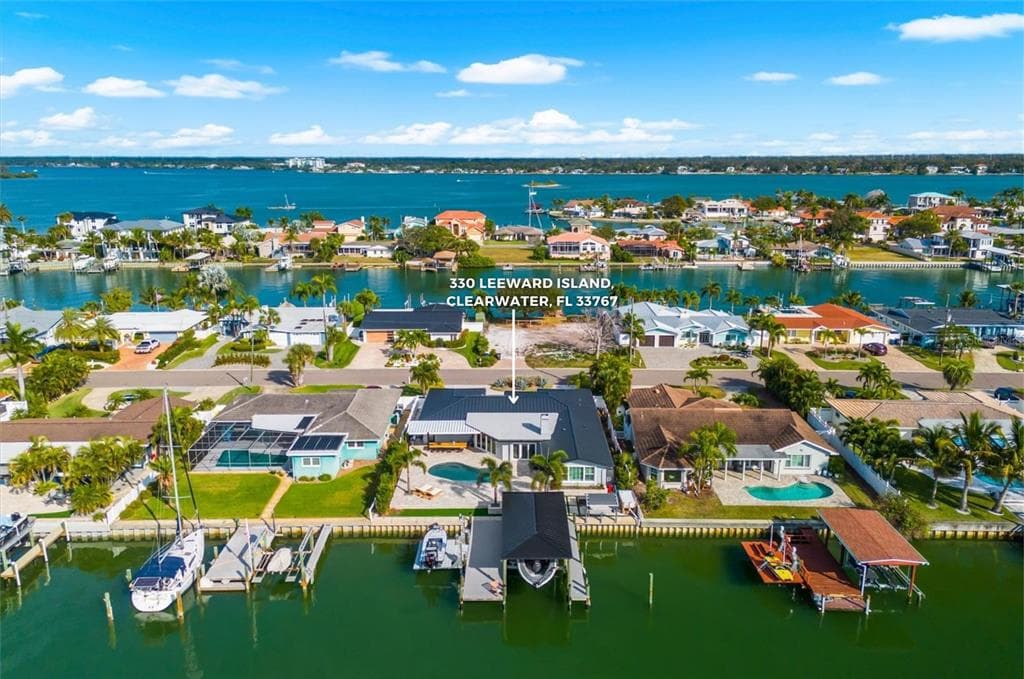 330 LEEWARD ISLAND, CLEARWATER BEACH, FL 33767