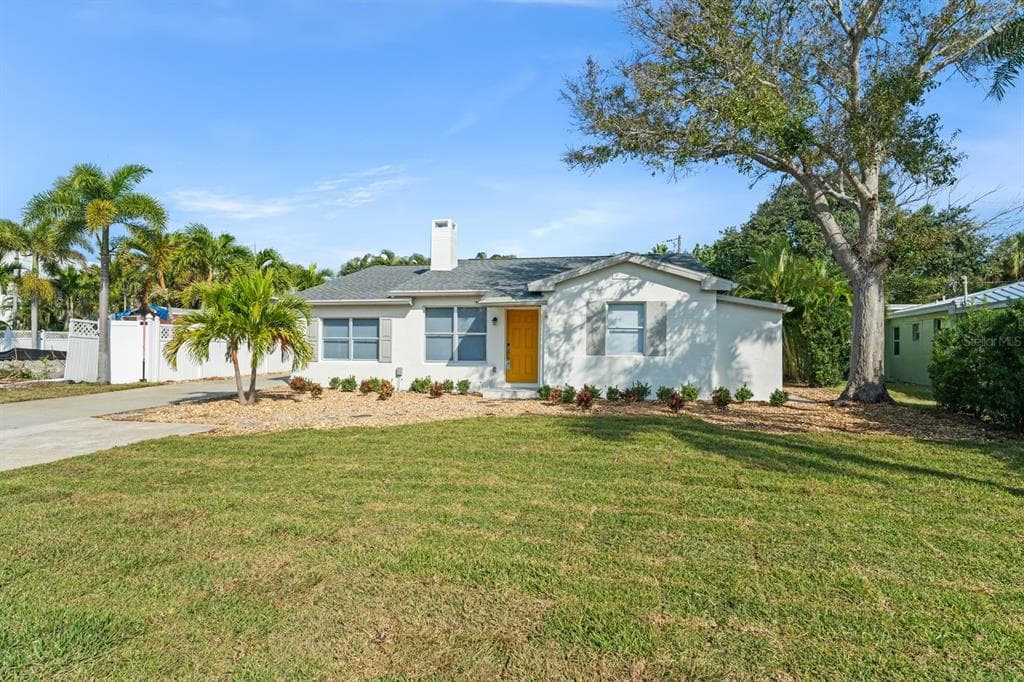 107 4TH STREET, BELLEAIR BEACH, FL 33786