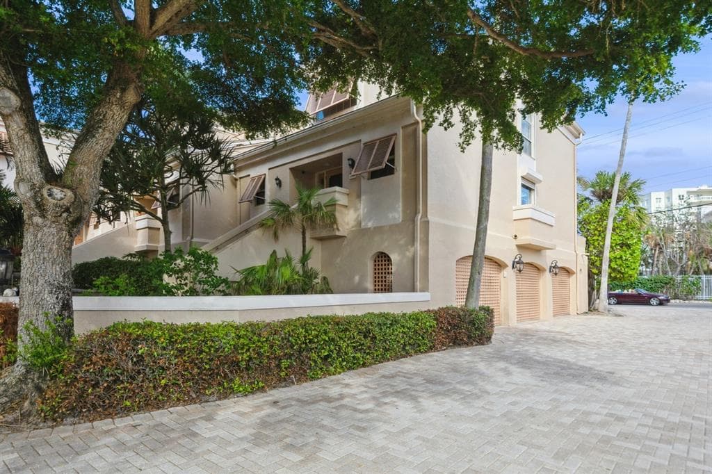 1195 COQUILLE STREET # 309, SARASOTA, FL 34242