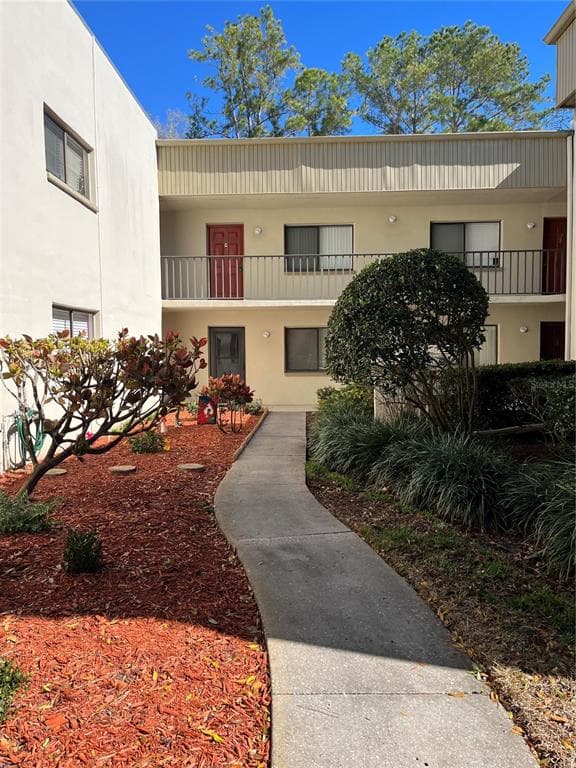 3300 FOX CHASE CIRCLE N # 226, PALM HARBOR, FL 34683