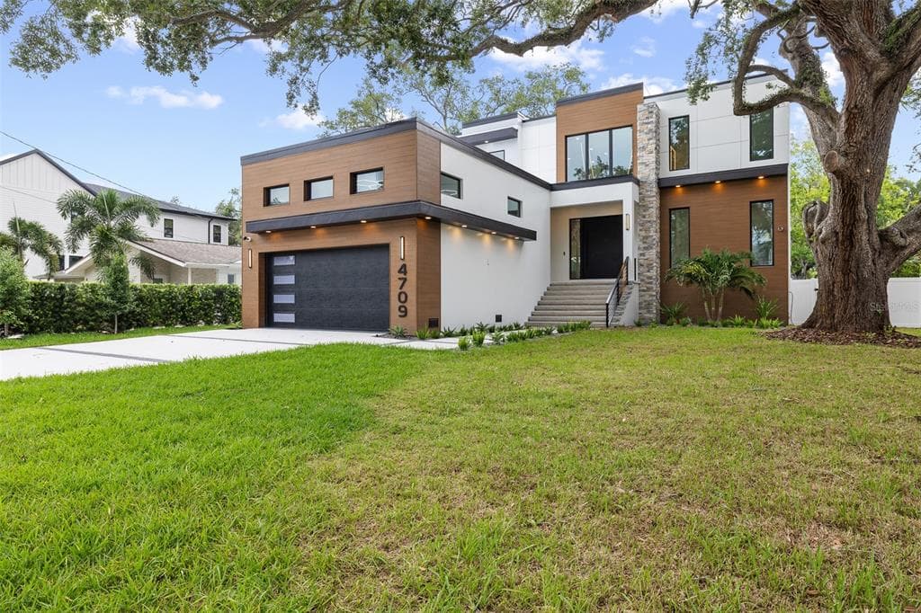 4709 W ESTRELLA STREET, TAMPA, FL 33629