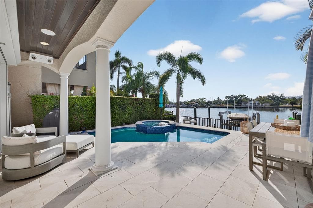1009 ROYAL PASS ROAD, TAMPA, FL 33602