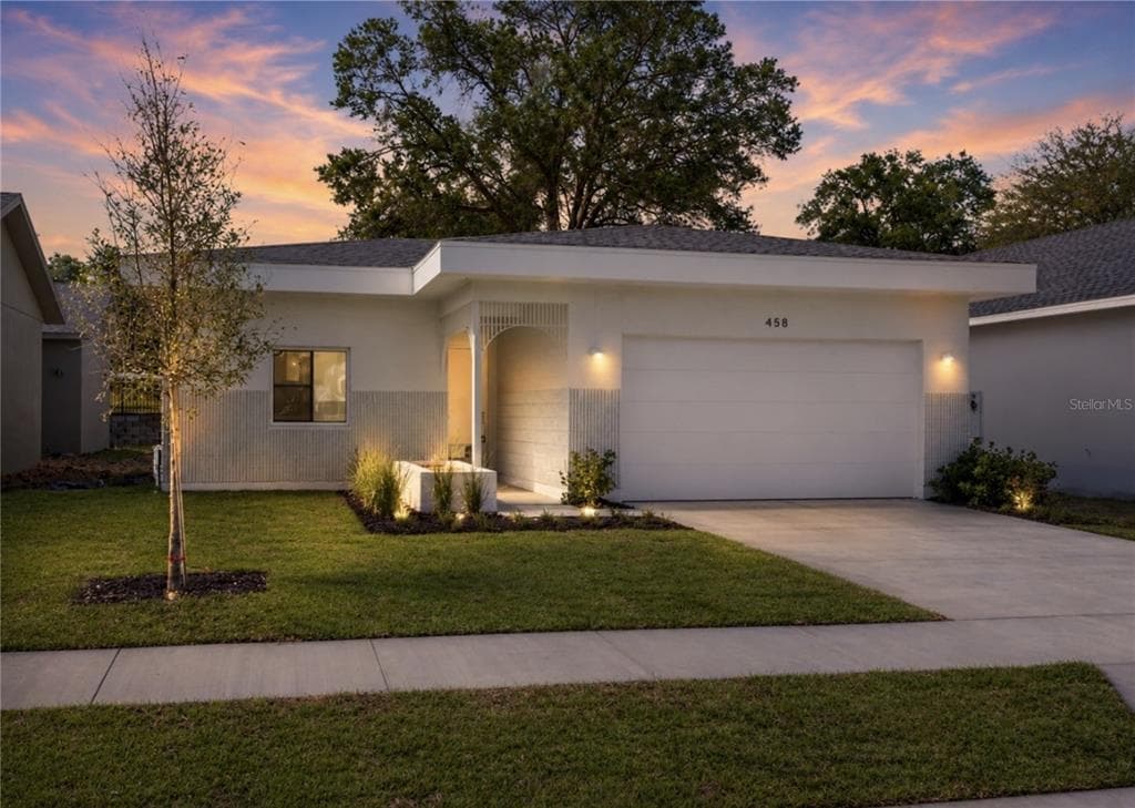 458 SKYFIELD COURT, LADY LAKE, FL 32159