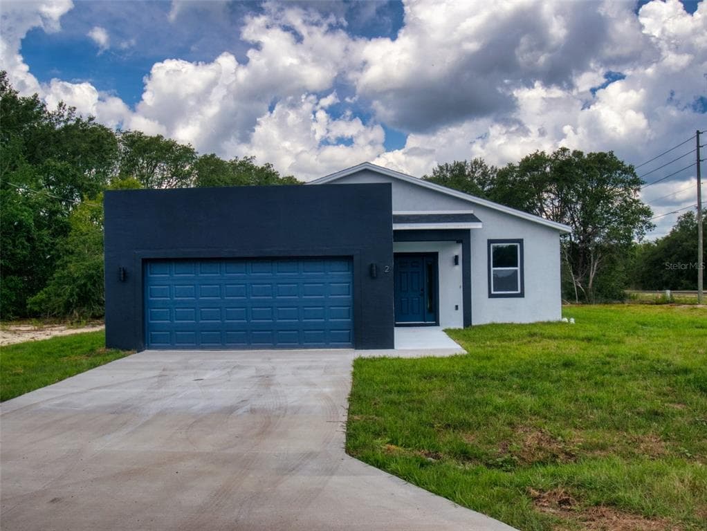 2 GUAVA LANE, OCKLAWAHA, FL 32179