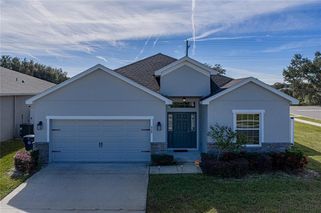 929 MONTGOMERY LANE, POLK CITY, FL 33868