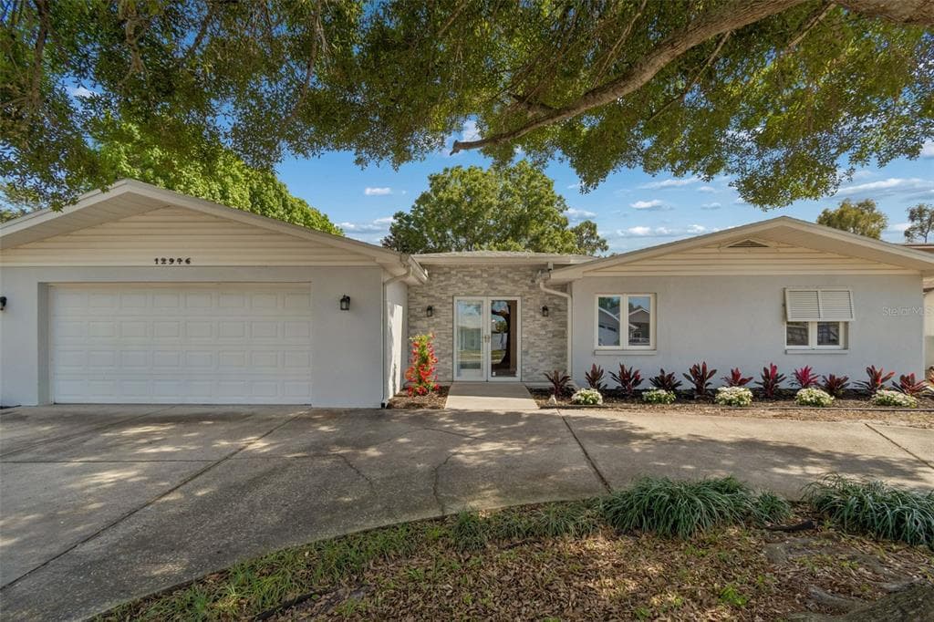 12946 88TH AVENUE, SEMINOLE, FL 33776