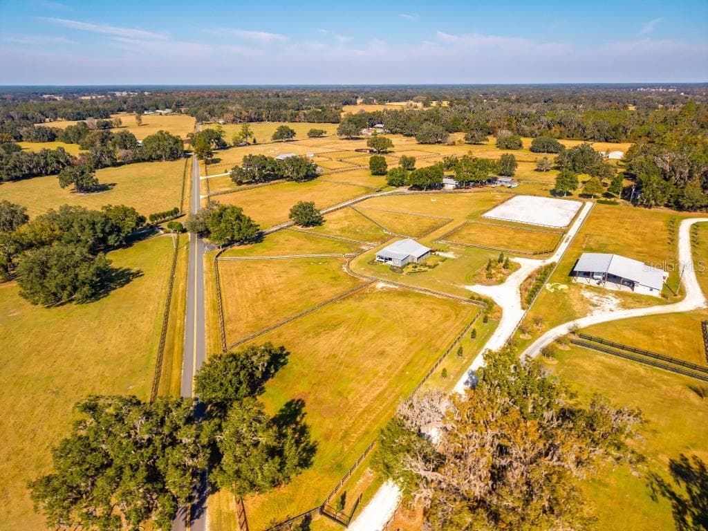 15305 NW 112TH PLACE ROAD, MORRISTON, FL 32668