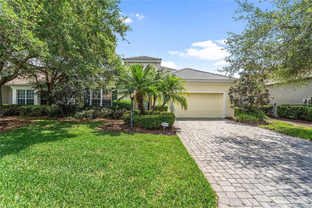 8416 ABINGDON COURT, UNIVERSITY PARK, FL 34201